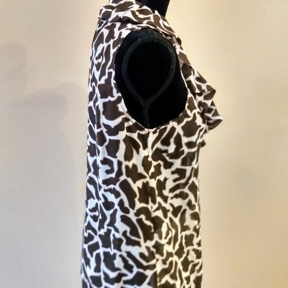 Ann Taylor Loft giraffe print short sleeved blouse - Picture 4 of 7